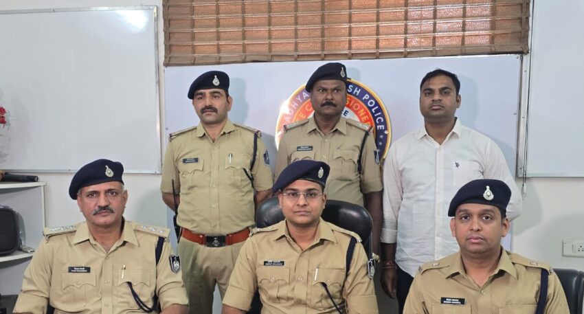 Major Action by Indore Police: B.Tech Student Arrested with 518 Grams of Opium